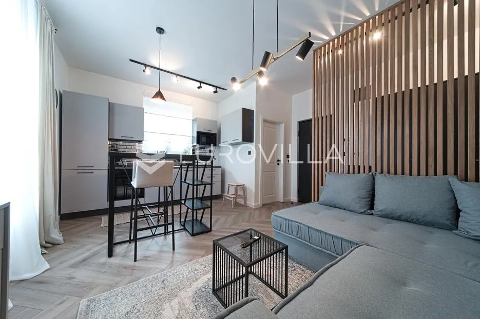 Osijek, Jug 2, najam nove i potpuno nekorištene garsonjere površine 27 m², 1. kat - Jug II