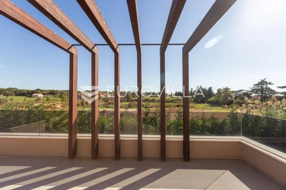 fažana, moderna vila 275 m² na velikoj besprijekornoj okućnici s grijanim bazenom - slika 44