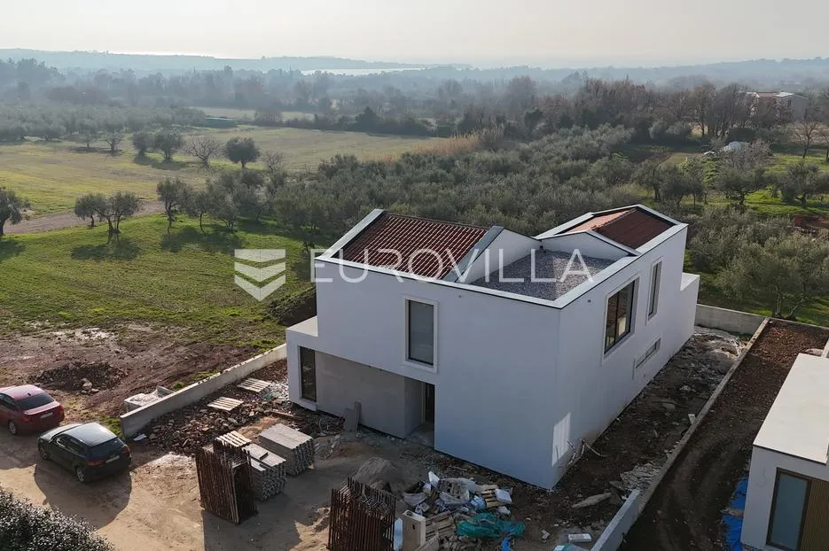 istra, tar, vabriga, luksuzna vila s bazenom i pogledom na more - slika 21