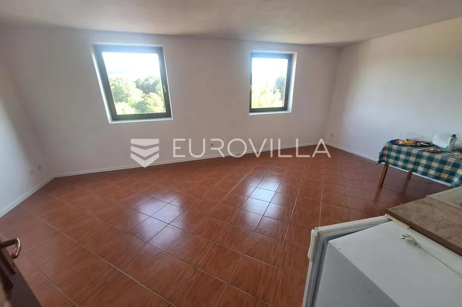 slunj, donji furjan, kuća 170 m², novouređena - slika 2