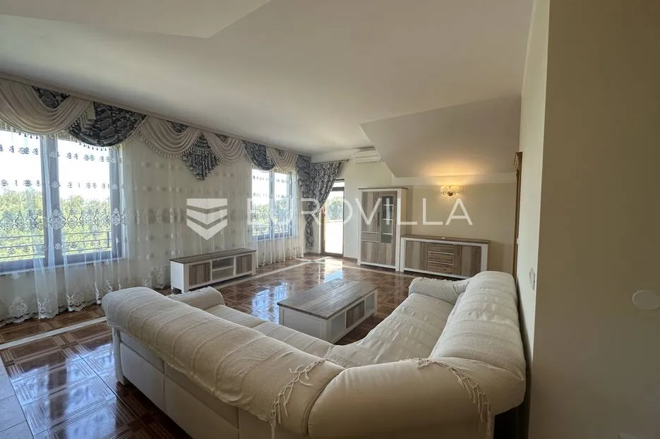 premantura, prekrasan penthaus 185 m² s panoramskim pogledom - slika 39
