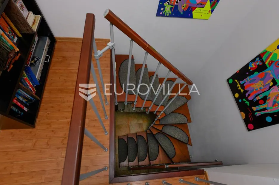 viškovo, marčelji, odličan peterosoban stan 151 m², dvoetažan - slika 15