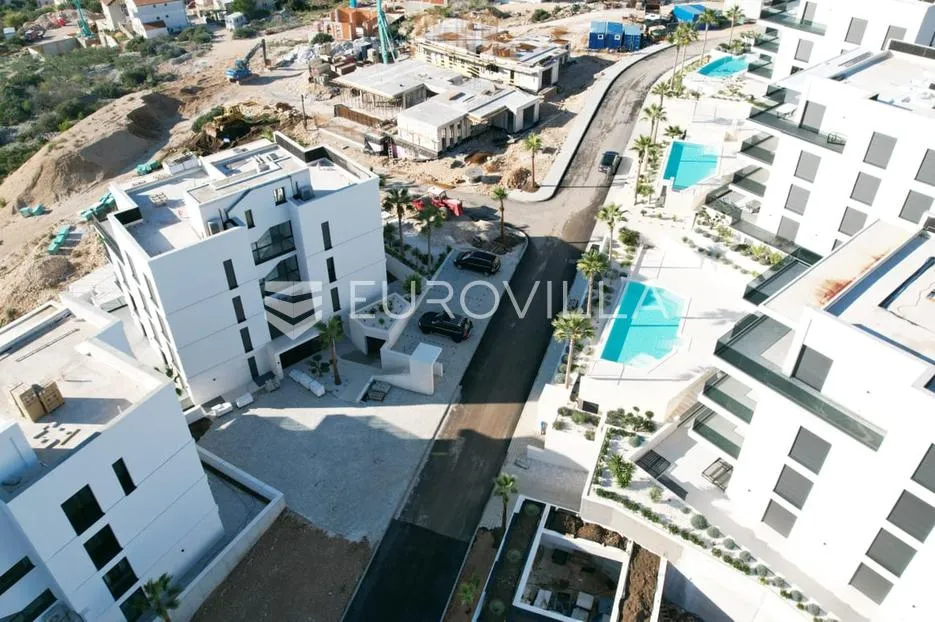 primošten resort, dvoetažni penthouse s panoramskim pogledom na more - slika 28