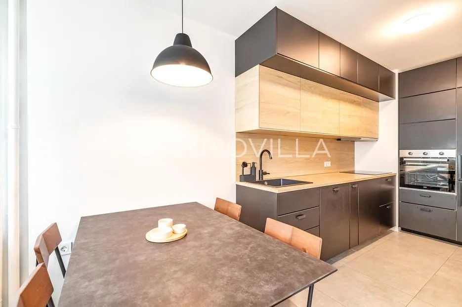 zagreb, srednjaci, prekrasan četverosoban stan, 69 m² - slika 4
