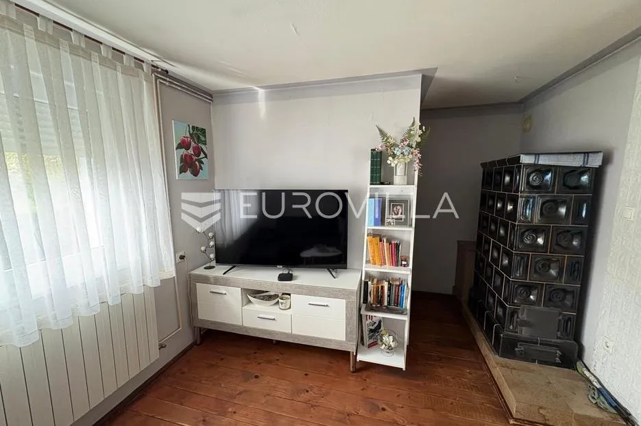 novska, obiteljska kuća 124 m² - slika 2