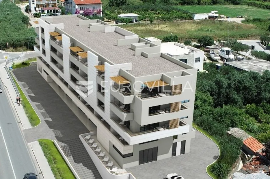 trogir, trosoban stan od 92,9 m² drugom katu s pogledom na more - slika 2