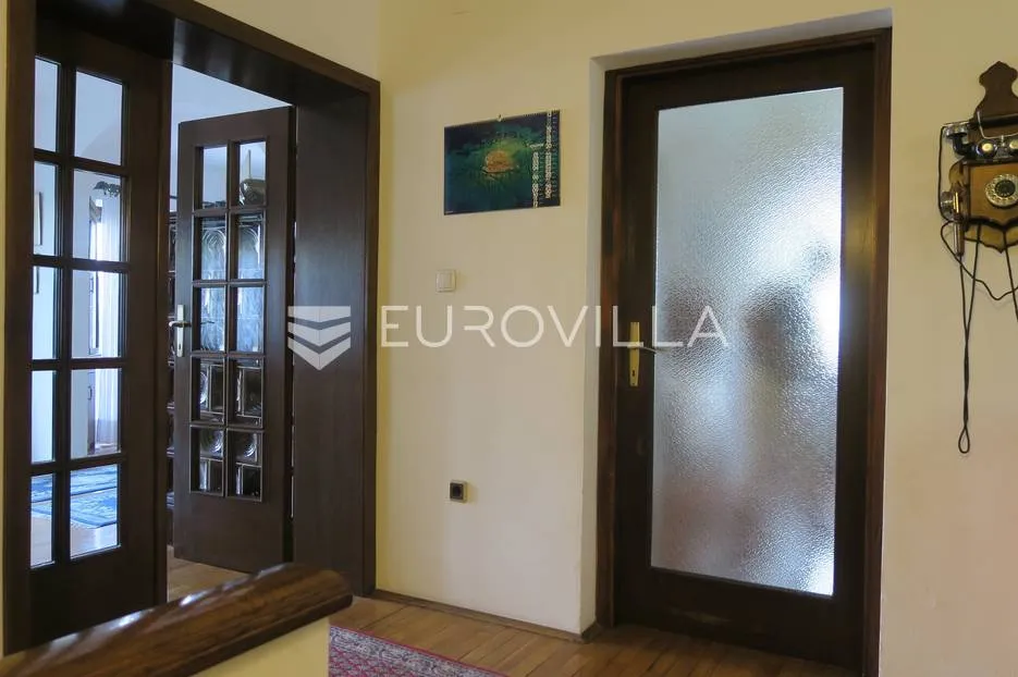 zagreb, zelenjak, obiteljska kuća 500m2 - slika 32