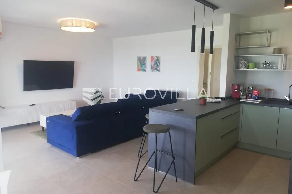 kostrena, rožmanići luksuzan stan s bazenom 154 m² - slika 5
