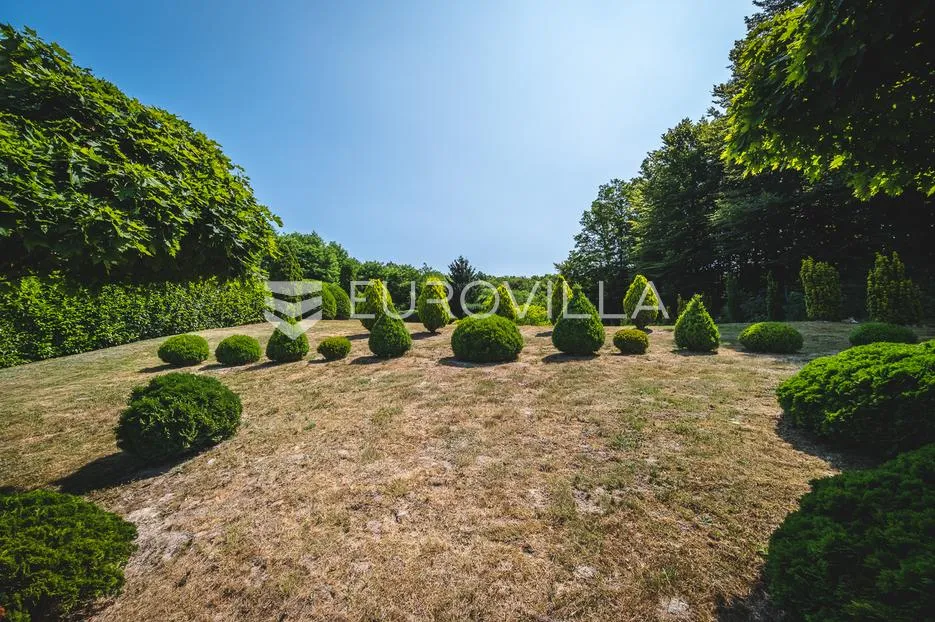 donja pušća, jedinstvena obiteljska villa, parcela 5000 m² - slika 85