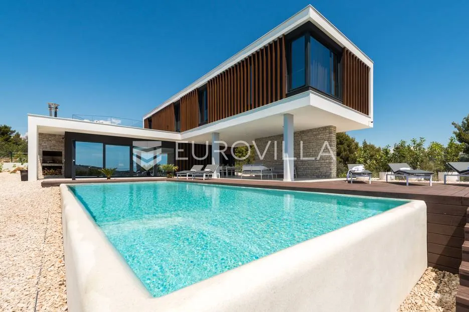 primošten luksuzna vila s bazenom - slika 22