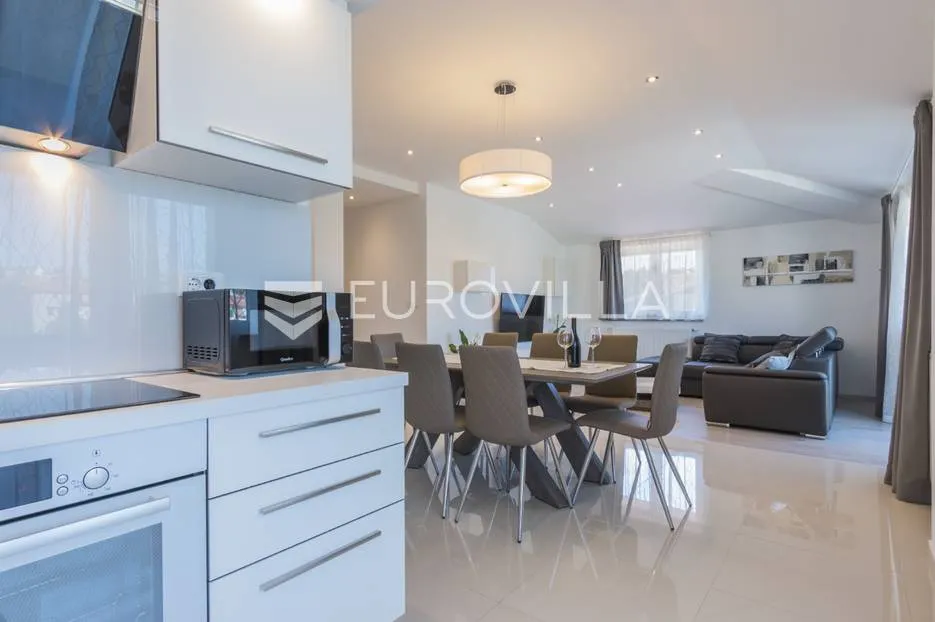 medulin, moderan dvosoban stan 95m2, 500 m od mora - slika 4