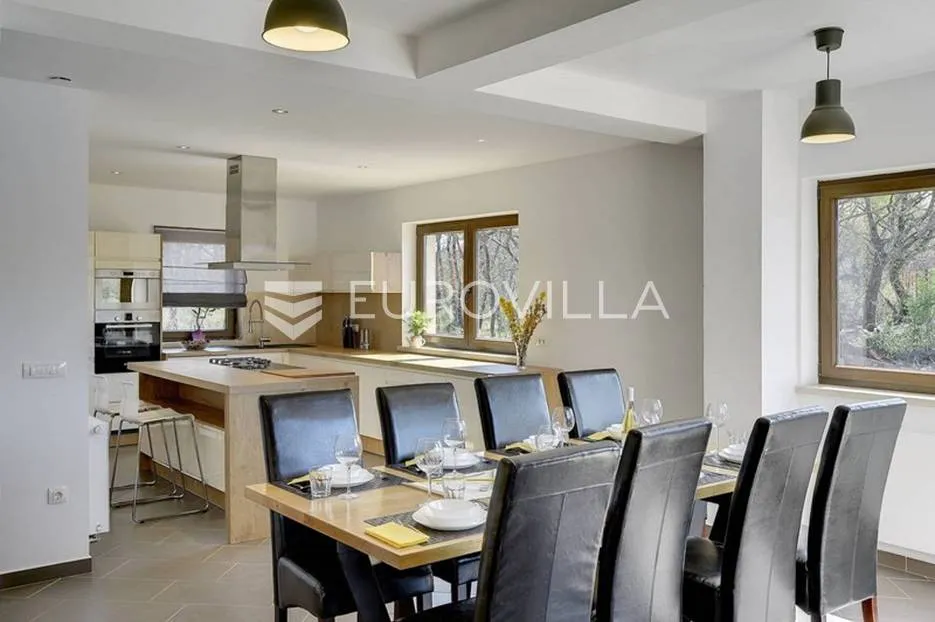 istra, rovinjsko selo, kuća za odmor površine 400 m2 - slika 11