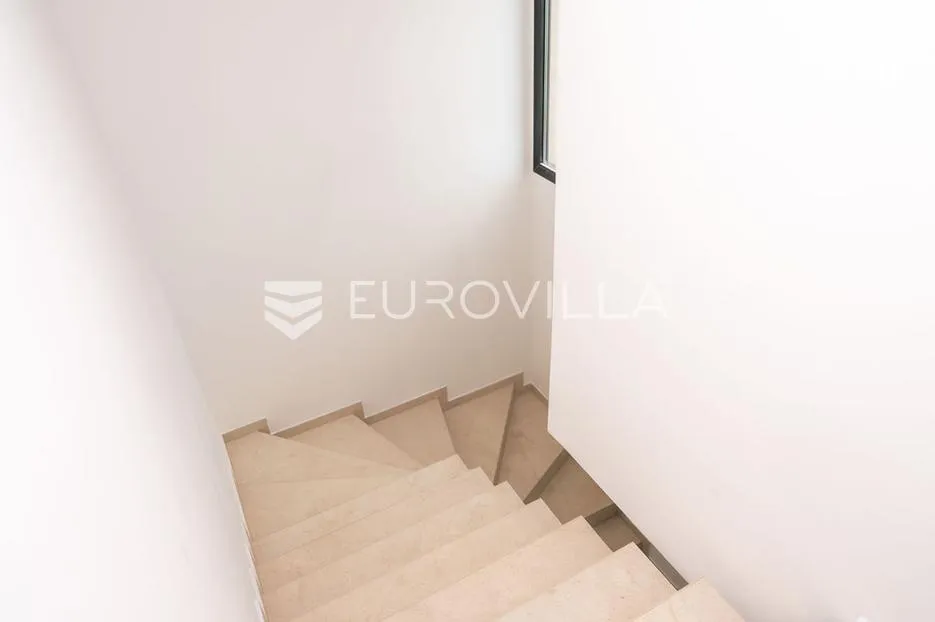 krk, grad krk, penthouse od 141,13 m² u luksuznoj novogradnji - slika 6