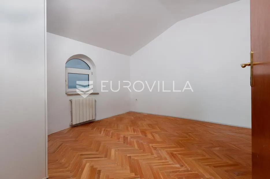 kostrena, glavani, peterosobni stan površine 125 m², pogled - slika 10