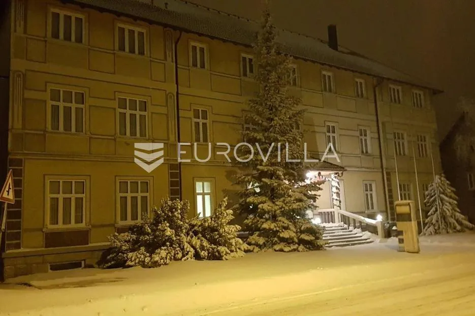 G.Kotar, Ravna Gora, uhodani turistički objekt 1500 m² na parceli od 3799 m²