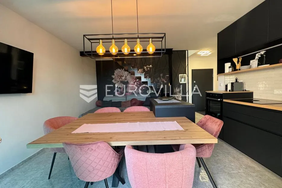 istra, pula, pješčana uvala, dvosoban stan s pogledom na more, garaža, 115,64 m² - slika 2