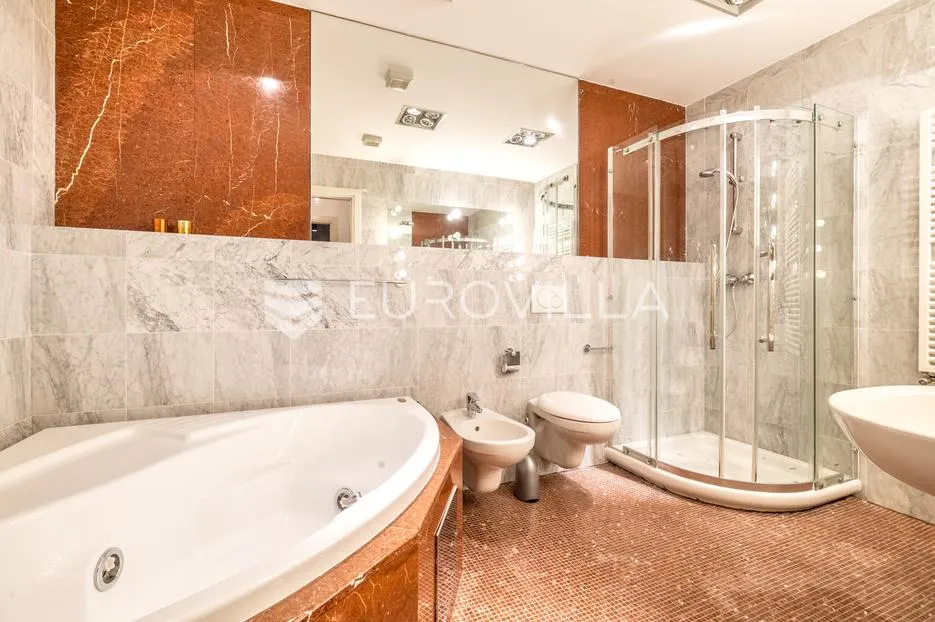 zagreb, vrhovec, luksuzan četverosoban stan 135 m² - slika 7