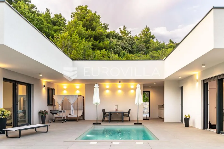otok rab, palit, luksuzna vila s 5000 m² okućnice - slika 2