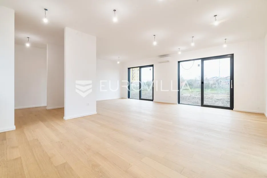 Velika Gorica, Kurilovec, moderan četverosobni stan u urbanoj vili, 170 m², NOVOGRADNJA