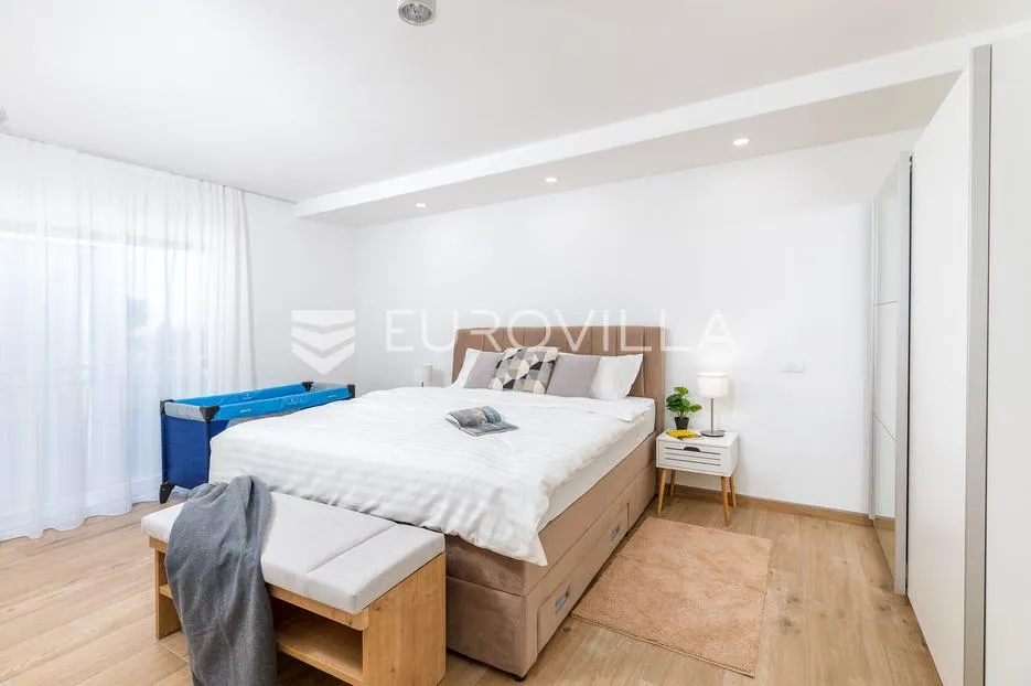 istra, fažana elegantna samostojeća vila s pogledom na brijune - slika 53