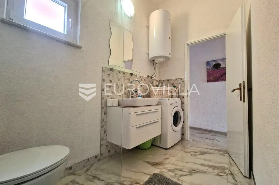 vir, apartman s prostranom terasom i dvije spavaće sobe na odličnoj lokaciji - slika 20