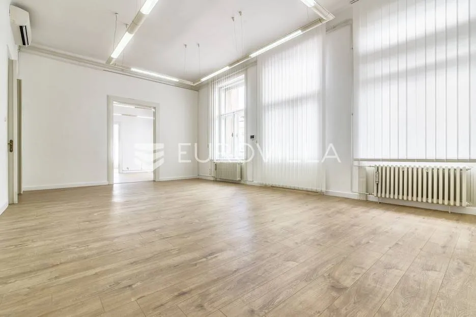 zagreb, centar, trg bana jelačića, prekrasan ured od 180 m² s 5 radnih soba - slika 3