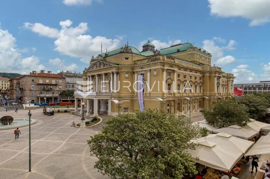 rijeka, centar, dva luksuzna studio apartmana u strogom centru - slika 29