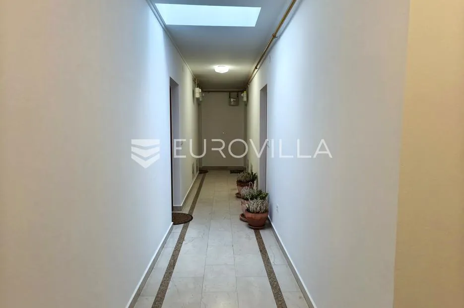 vinkovci, centar, dvosoban stan na izvrsnoj lokaciji u pješačkoj zoni, 78.71 m², 2. kat - slika 14