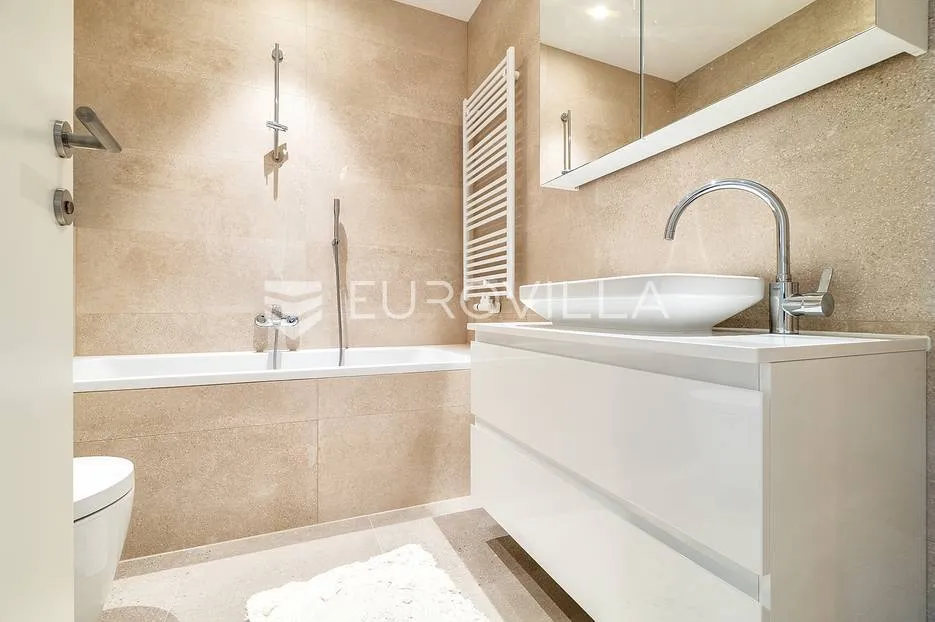 zagreb, heinzelova vmd, moderan trosoban penthouse 101,5 m² - slika 4