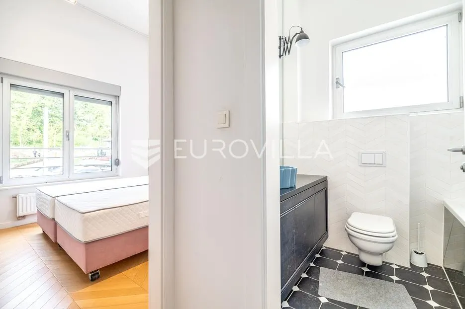 zagreb, ilica, prekrasan penthouse s vanjskim parkirnim mjestom 65 m² - slika 6