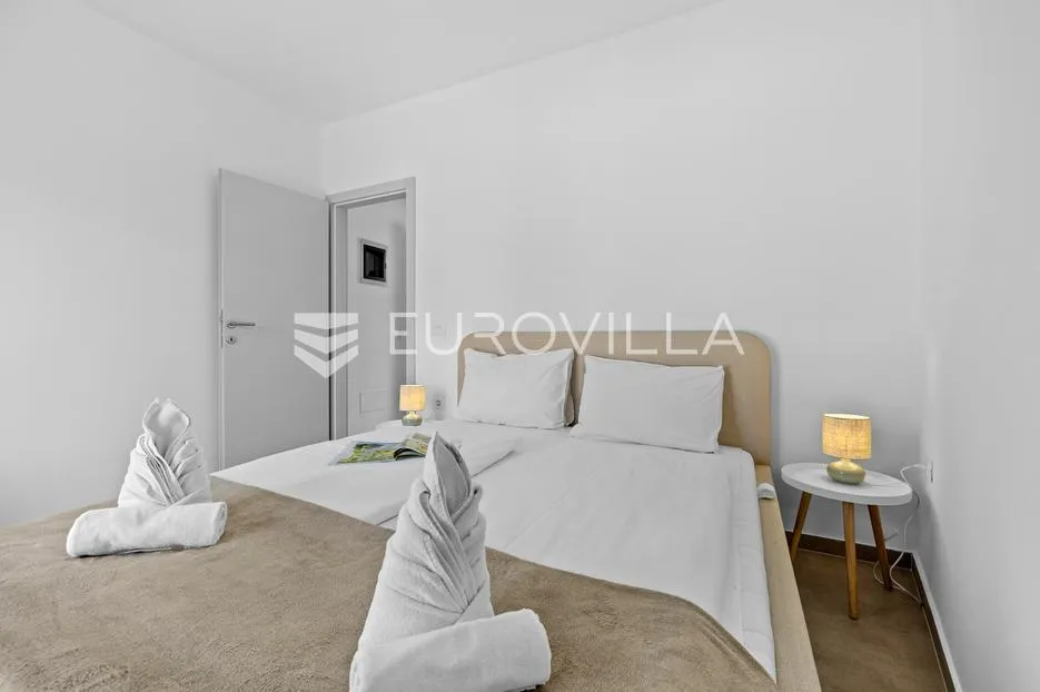 istra, pula, stan s bazenom, odlična prilika za investiciju i odmor - slika 13