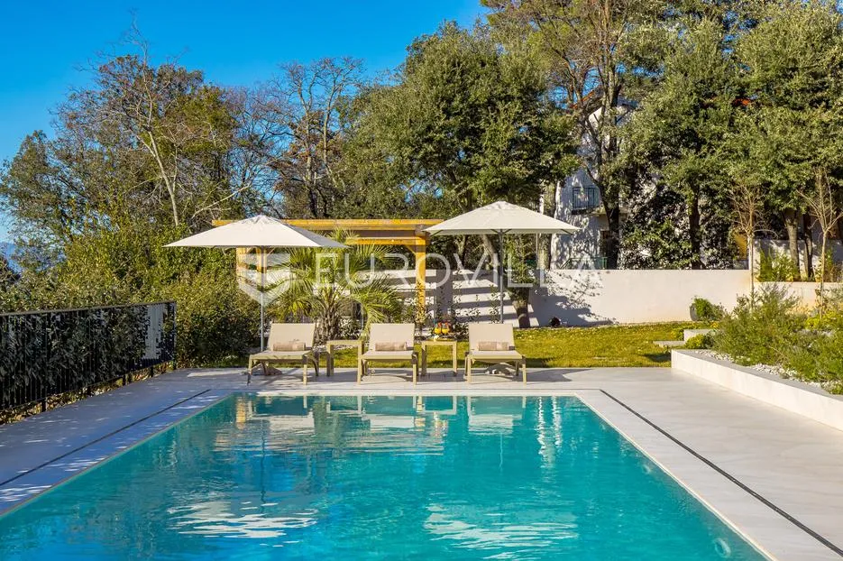 otok krk, malinska, luksuzna vila s dva apartmana u prvom redu do mora - slika 35