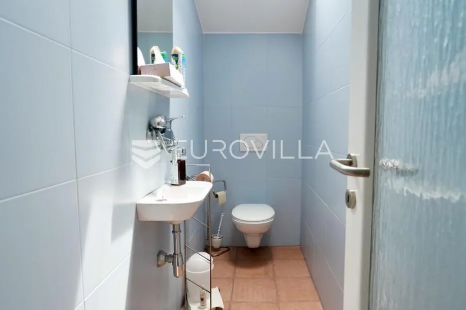 saršoni, etaža obiteljske kuće stambene površine od 109 m² s garažom - slika 6