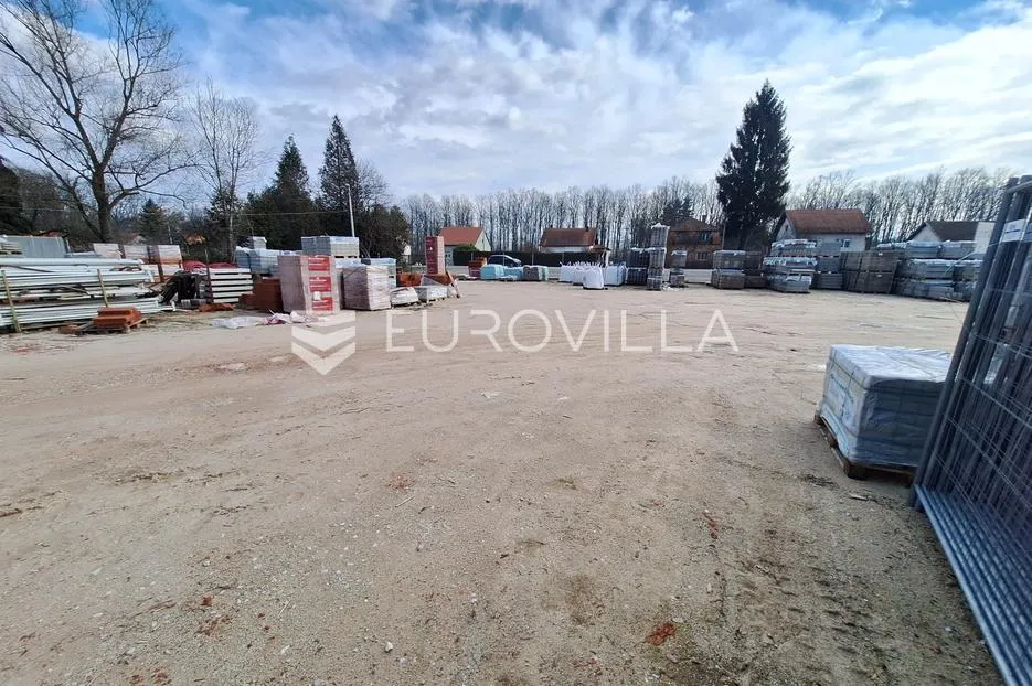 karlovac, ilovac, građevinsko zemljište 8050 m², odlična lokacija - slika 5