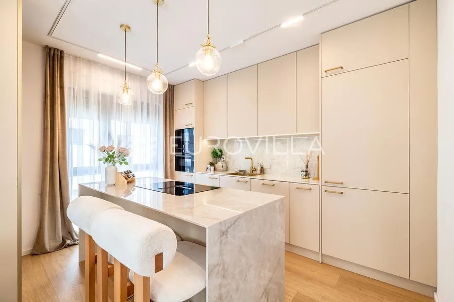 samobor luksuzan dvoetažni trosoban stan 122,28 m² s lođom, terasom i saunom - slika 5