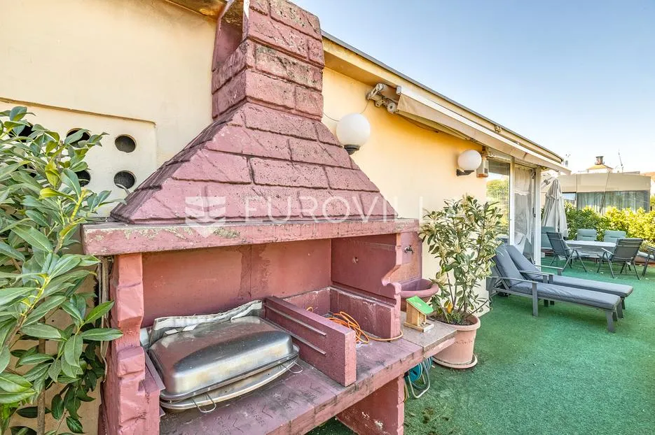 zagreb, cvjetni trg, luksuzan dvosoban penthouse 90 m² s terasom 50 m² - slika 14