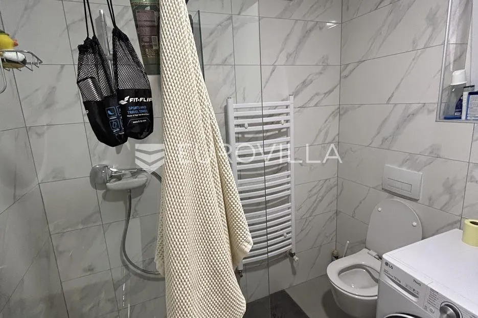 pula, gregovica - prodaja dva zasebna stana u novogradnji s vrtom - slika 22