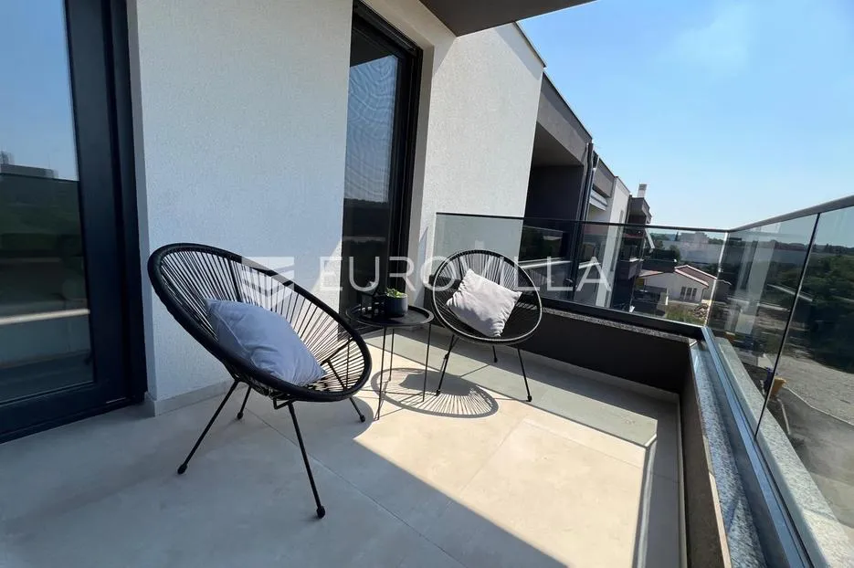 istra, pula, predivan moderan stan u novogradnji 70 m² s dvije spavaće sobe, dugoročni najam - slika 9