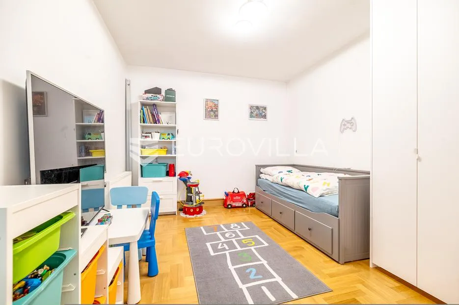 zagreb, veliko polje, prekrasan četverosoban penthouse 134 m² - slika 8