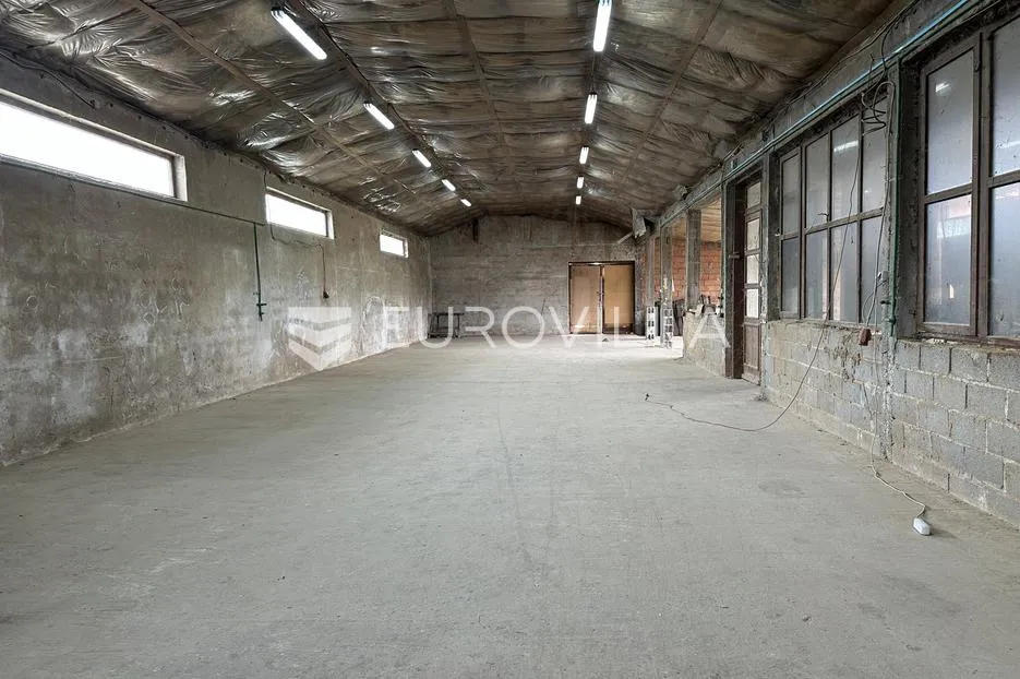 požega, alaginci, prostrana hala od 650 m² - slika 3