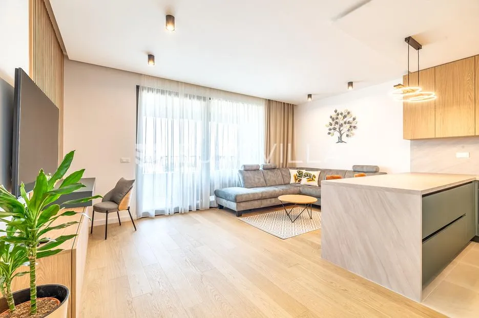 Zagreb, Donje Svetice, prekrasan četverosoban stan 104 m², prvi najam