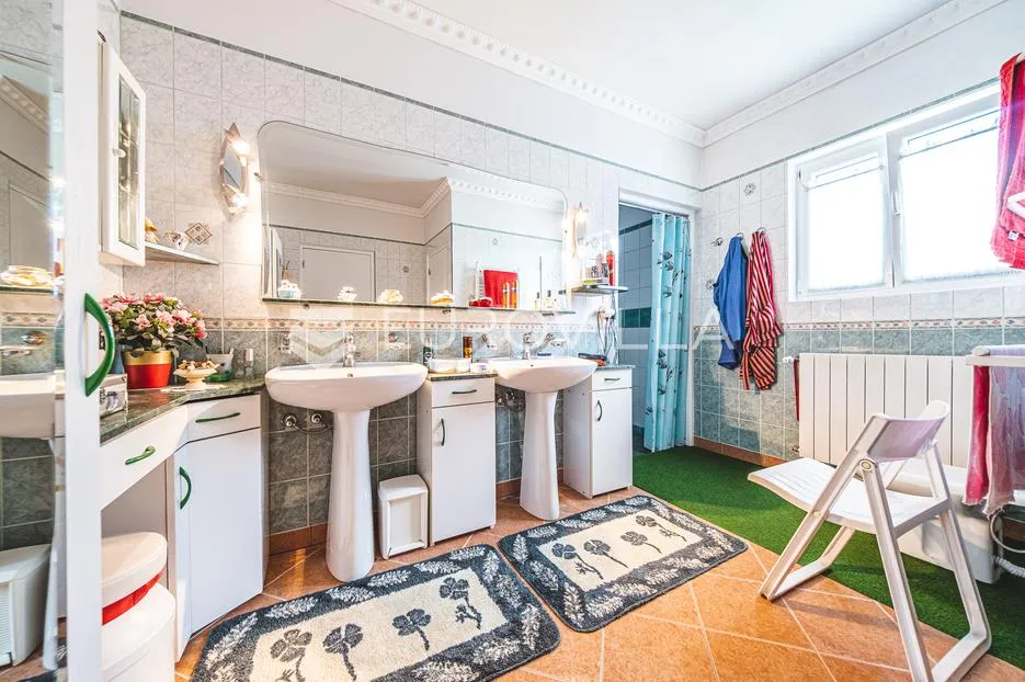 donja pušća, elegantna obiteljska kuća, 396 m2 brp - slika 22
