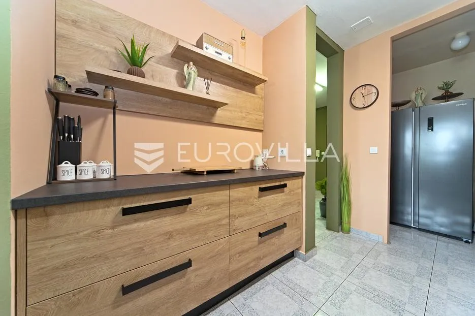 osijek, sjenjak, prodaja dvosoban stan 67 m², djelomično namješten - slika 8