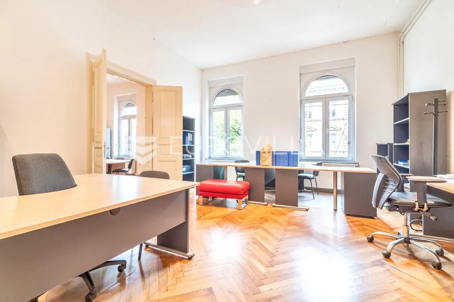 zagreb, centar, gundulićeva, građanski stan 133 m² s tavanom 80 m² - slika 2