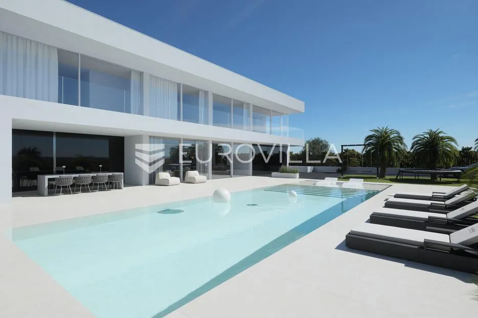 vodice, vrhunski opremljena i namještena luksuzna novoizgrađena vila - slika 23