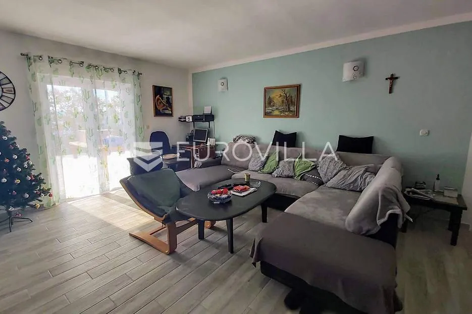 omiš, marušići, prekrasan trosoban stan s pogledom na more - slika 4