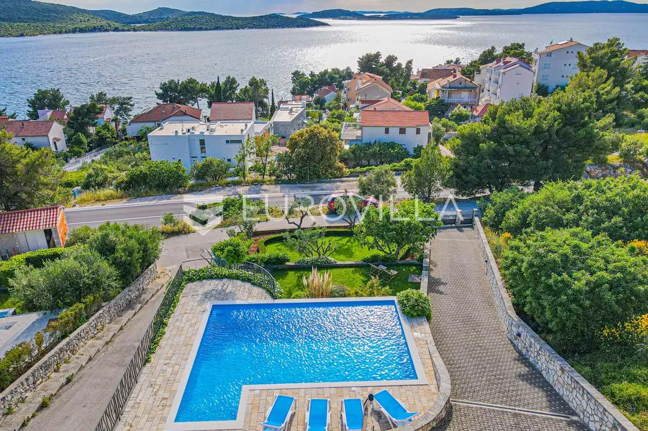 šibenik, žaborić, prekrasna kuća s bazenom i pogledom na more, 438 m² - slika 3