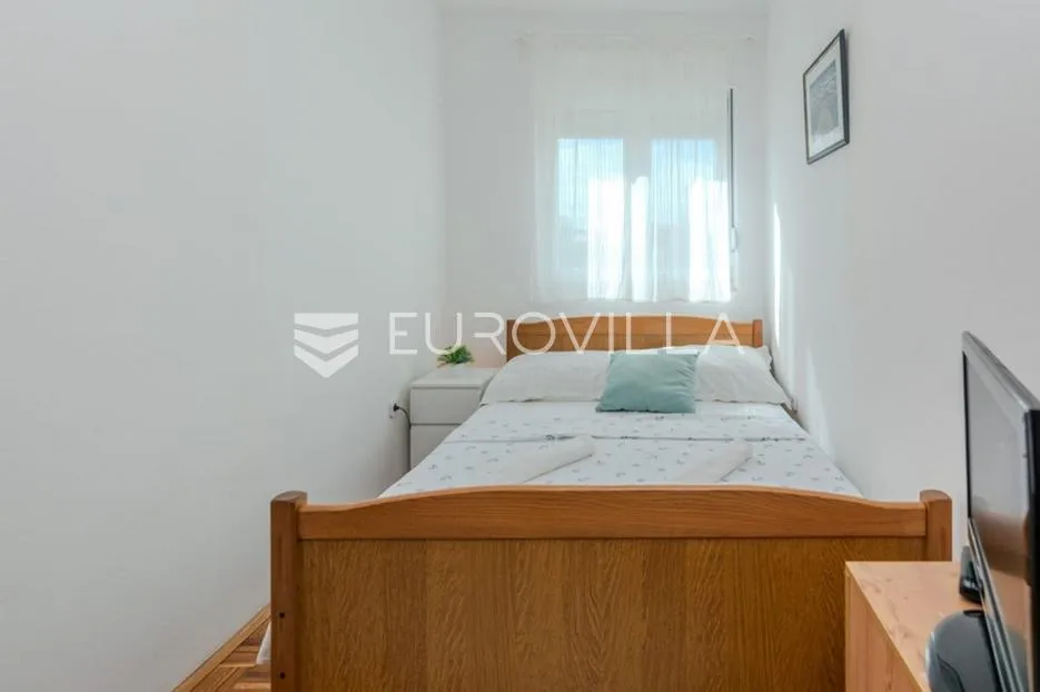 vir, apartmanska kuća s 3 jedinice, velikom okućnicom i potencijalom za bazen blizu centra - slika 46