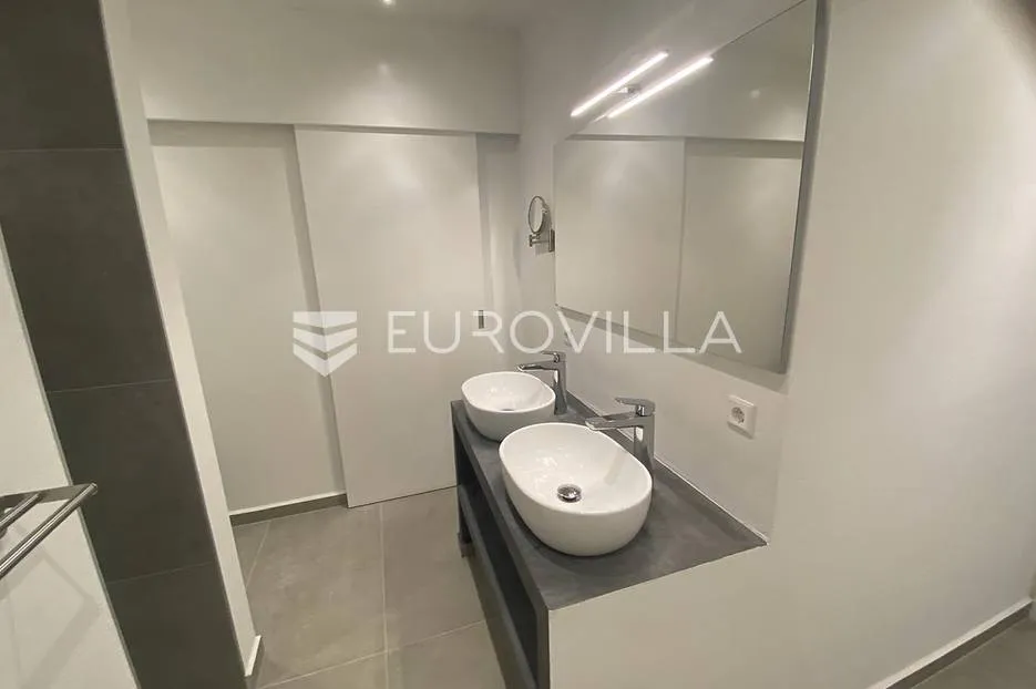 istra, premantura, kuća sa 3 luksuzna apartmana i pogledom na more, nkp 315 m2 - slika 14