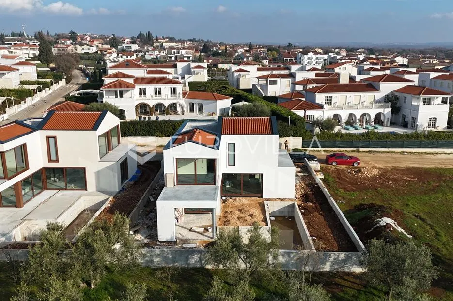 istra, tar, vabriga, luksuzna vila s bazenom i pogledom na more - slika 18